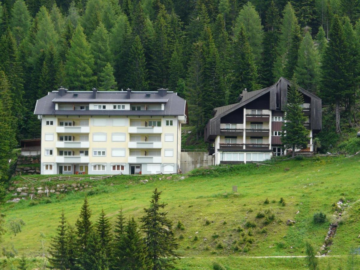 Appartementhaus Ckpk Sonnenalpe Nassfeld Exterior foto